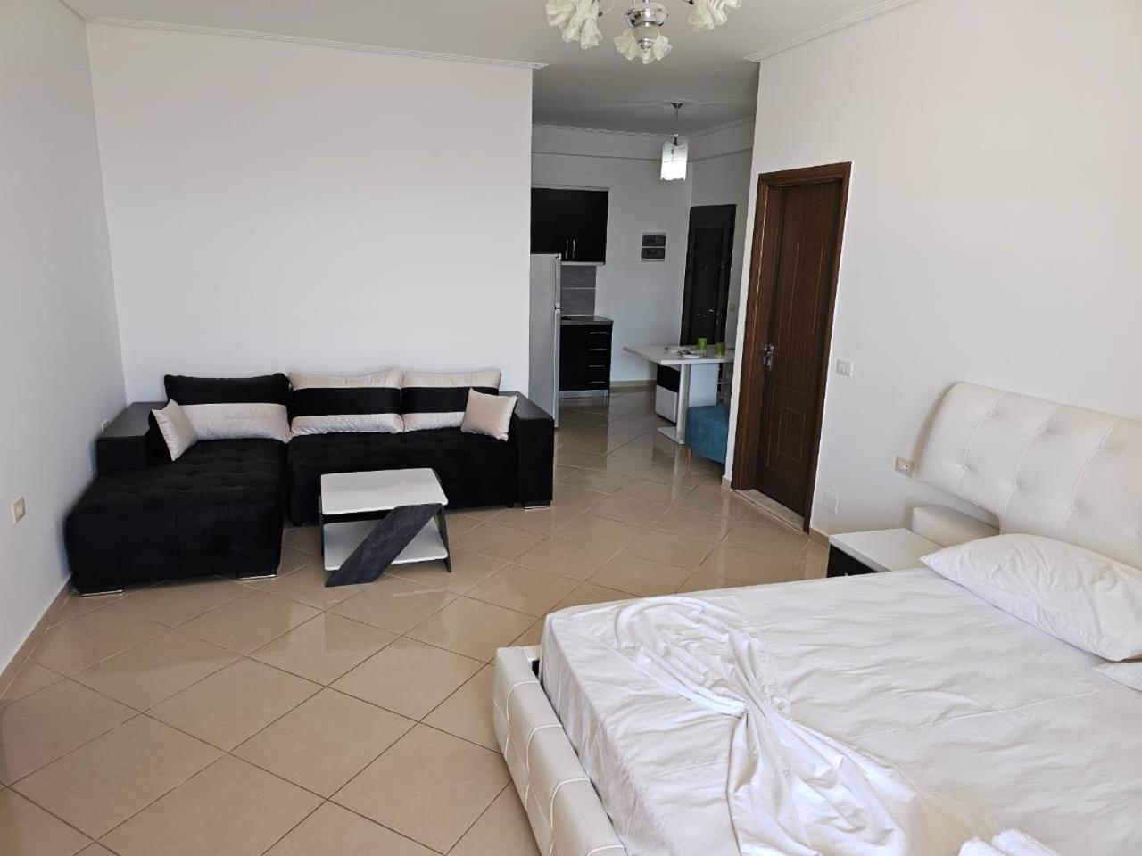 Klajdi Apartaments Saranda Extérieur photo